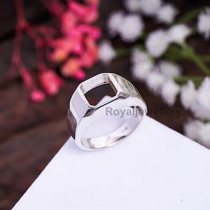 Sterling Silver Semi Mount Ring: 8mm Square Bezel Setting