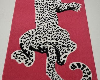 Pink Leopard Rug – Tufted Animal Print Rug for Boho Decor