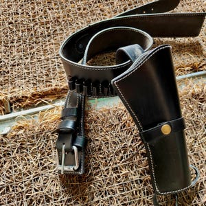 New Western Cowboy Plain Black Belt Ammo Loops Leather Holster .22 .357 .38 .44 .45 Gift For Her Dad