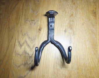 Hand-Forged Railroad Spike Double Hook – Personalized Wall Hook – Rustic Steel Coat/Hat Hook – Maker’s Mark Stamped