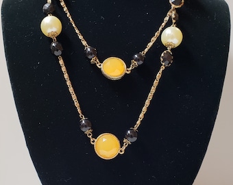 Vintage Faux Pearl Black Beads On Gold Chain Necklace