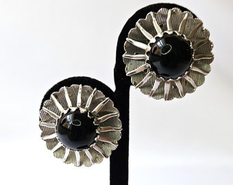 Vintage  Sarah Coventry Black And Silver Clip-On Earrings