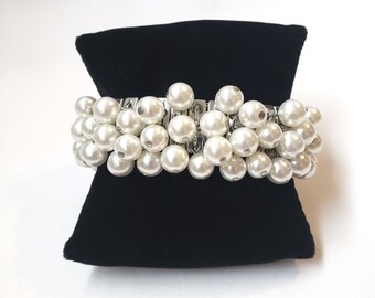 Vintage Silver-Tone Expandable Faux Pearls Made In Japan Cha Cha Bracelet