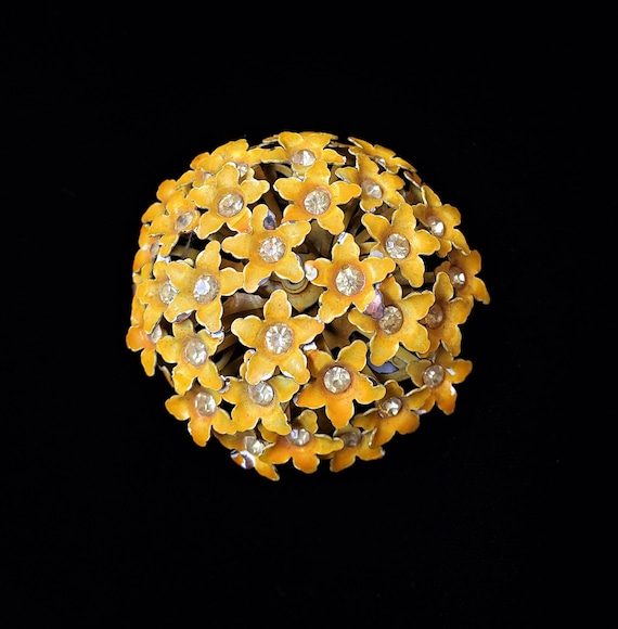 Vintage Domed Yellow Flowers And Rhinestones Broo… - image 6