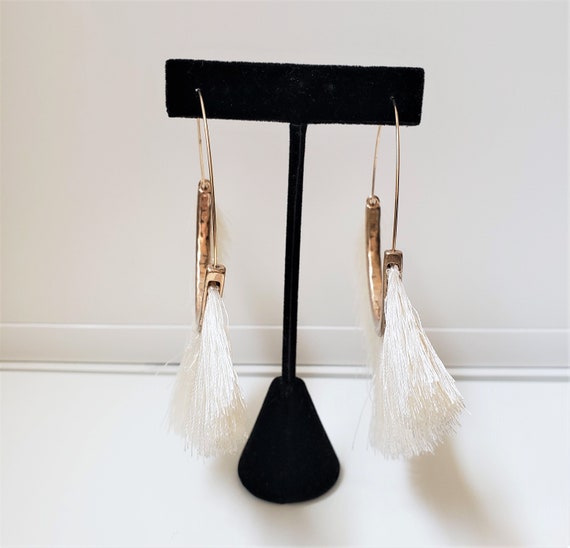 Vintage White Fringe Gold-Tone Pierced Earrings - image 4