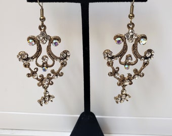 Vintage Rhinestones Gold-Tone Metal Chandelier Dangle Pierced Earrings