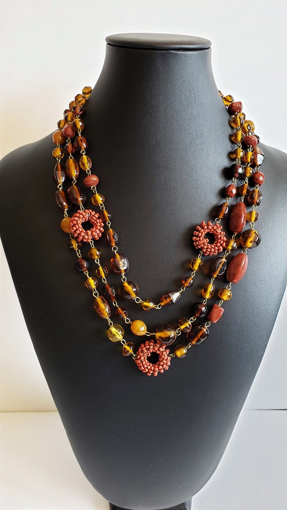 Vintage Trifari Glass And Bead Necklace