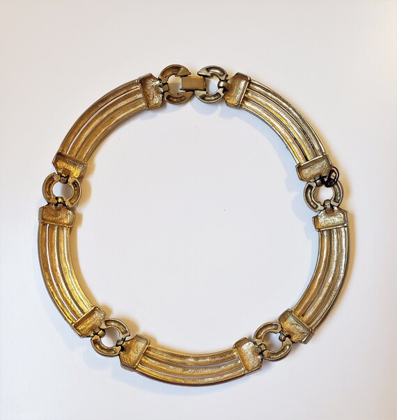 Vintage 1950s Gold-Tone Curved Bar Choker Necklace - image 3