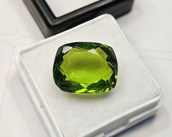 10–12 Karat Peridot im Kissenschliff - Edelstein für Schmuck
