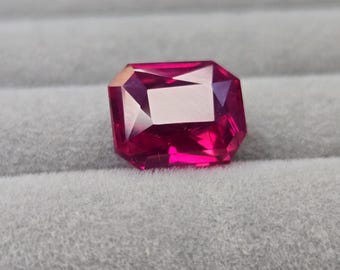 Natural and certified Pink Sapphire Emerald Cut 10-11 Ct For Rings & Jewellery