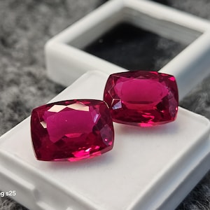 Red Ruby Pair Of 18-20 Ct Cushion Cut Gemstones for Jewelry Making