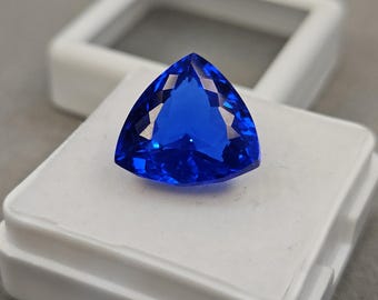 Kashmiri Royal Blue Sapphire, 8+ Carat Trillion Cut Gemstone