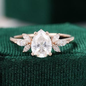 Pear Shaped Moissanite Engagement Ring Vintage Unique Marquise Cut Diamond Cluster Anniversary Ring Rose Gold Wedding Bridal Gift For Women
