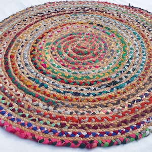 Geflochtener Chindi Teppich aus Jute: Bunter Boho Bodenteppich aus recycelter Baumwolle