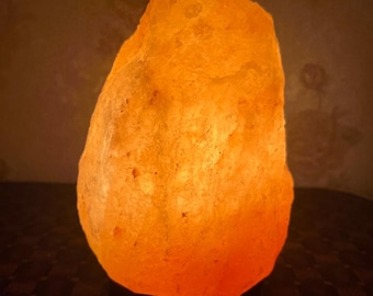 Lampada di sale himalayano naturale, lampada da scrivania per la decorazione della casa