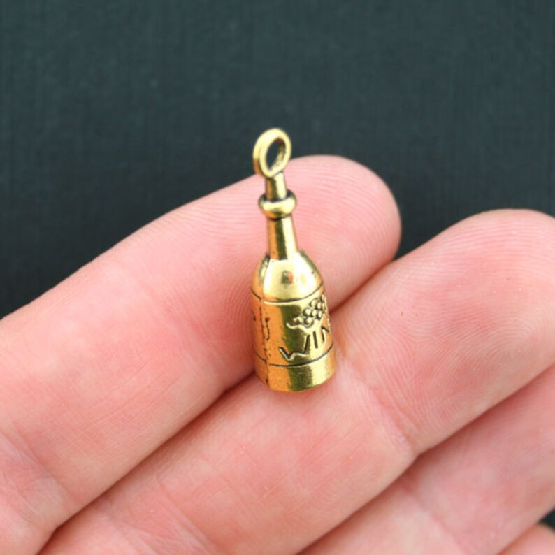 GC330 6 Wine Bottle Charms Antique Gold Tone 3D