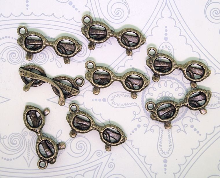 10 Eyeglass Charms Antique Bronze Tone 2 Sided Great Details Etsy