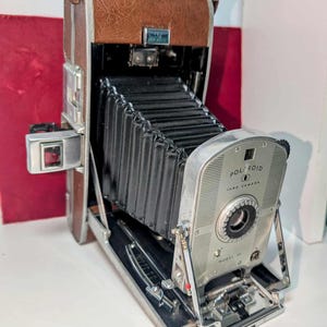 vintage polaroid Land Camera modle 95