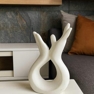 AG Abstract Hand-Shaped Ceramic Sculpture – Modern Table Decor