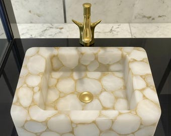 Lavabo de cuarzo blanco artesanal: tocador de baño de lujo