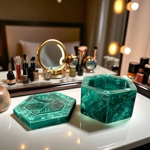 5 &quot;x5&quot;x2&quot; Echt Malachit Schmuck Aufbewahrungsbox - Handgeschnitzter Premium-Andenken-Organizer mit modernem Design - Hochwertiges Geschenk für Sie.&quot;