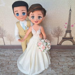 Romantic wedding cake topper, Bride and groom figurine, Cute wedding cake topper, Anime wedding cake topper, Custom bride groom for wedding