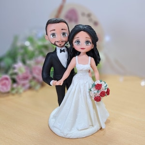 Romantic wedding cake topper, Bride and groom figurine, Cute wedding cake topper, Anime wedding cake topper, Bride and groom for wedding