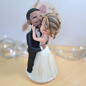 Wedding cake bride and groom, interracial wedding cake topper, cute wedding cake topper, bride and groom figurine, romantic wedding cake top