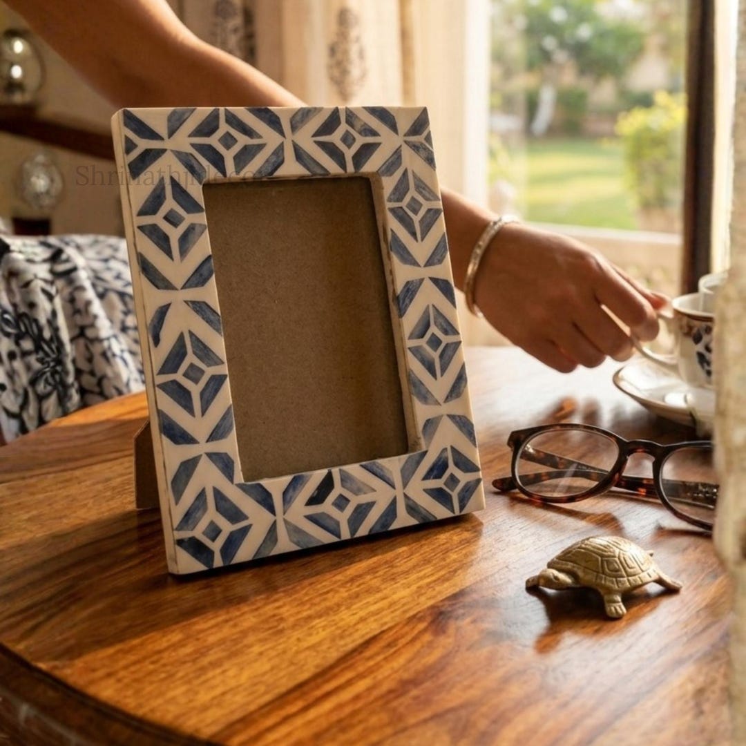 Geometric Patterned Photframe Handcrafted Blue & White Geometric Pattern Photo Frame – Decorative ...