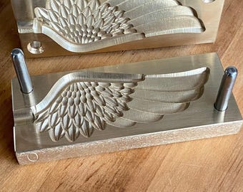 Angel Wing is back.