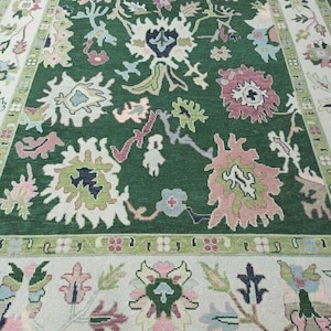 Handknotted Wool Oushak Rug: Green Floral Turkish Style