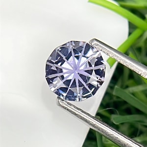Naturlig Tanzanit Facetterad Lös Ädelsten: Grå Lila, 5,6 mm, 0,65 ct