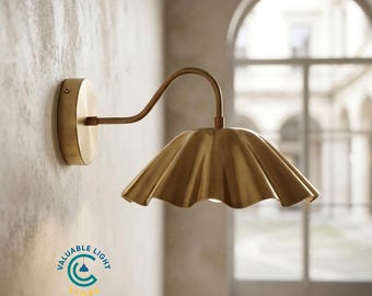 Handcrafted Brass Wall Sconce: Mid-Century Fluted Shade Light