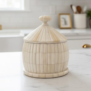 Galet Small — Round Bone Decorative Box | Coffee Table Decor, Jewelry Box | Handmade Gift Box