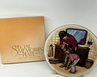 Vintage 1986 Avon "A New Tooth" Mother's Day Plate|Made in Japan|Gift For Her|Gift for Mom|Box and Easel Included|Collectible Plate