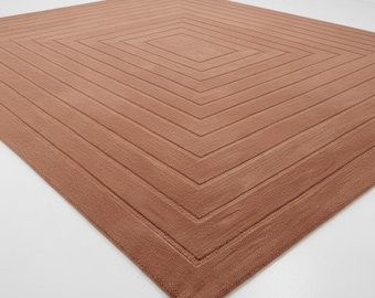 Tapis en laine tufté à la main : tapis à poils longs à coupe graphique moderne