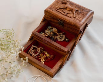 Handmade Rosewood Horse Carved Jewelry Box: Velvet Lined Trinket Organizer