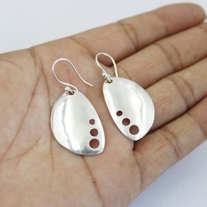 925 Sterling Silver Dangle Drop Earrings – Handmade Minimalist Jewelry, Lightweight Modern Design, Everyday Silver Earrings