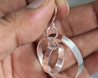 Boucles d'oreilles double cercle en argent sterling faites main : bijoux bohèmes minimalistes