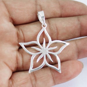 Handmade Sterling Silver Floral Pendant: Nature-Inspired Flower Charm
