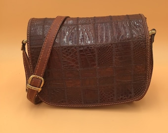The Bridge Vintage 70s shoulder bag made in Italy in cognac leather with patchwork flap, vintage leather handbag crossbody woman