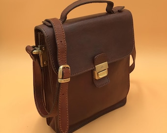 The Bridge vintage 1990s brown leather bag with shoulder strap and handle, unisex leather bag made in Italy, gift messenger bag