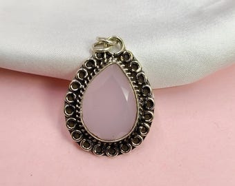 Collana con pendente in argento sterling e quarzo rosa: gioiello con pietra preziosa in stile vintage