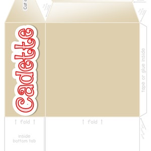 Puede incluir: Una plantilla de caja de papel color beige con la palabra "Cadette" en rojo. El dise&ntilde;o incluye l&iacute;neas de corte y plegado, con instrucciones de montaje. El texto "Cadette Party Box back" est&aacute; en la parte inferior.