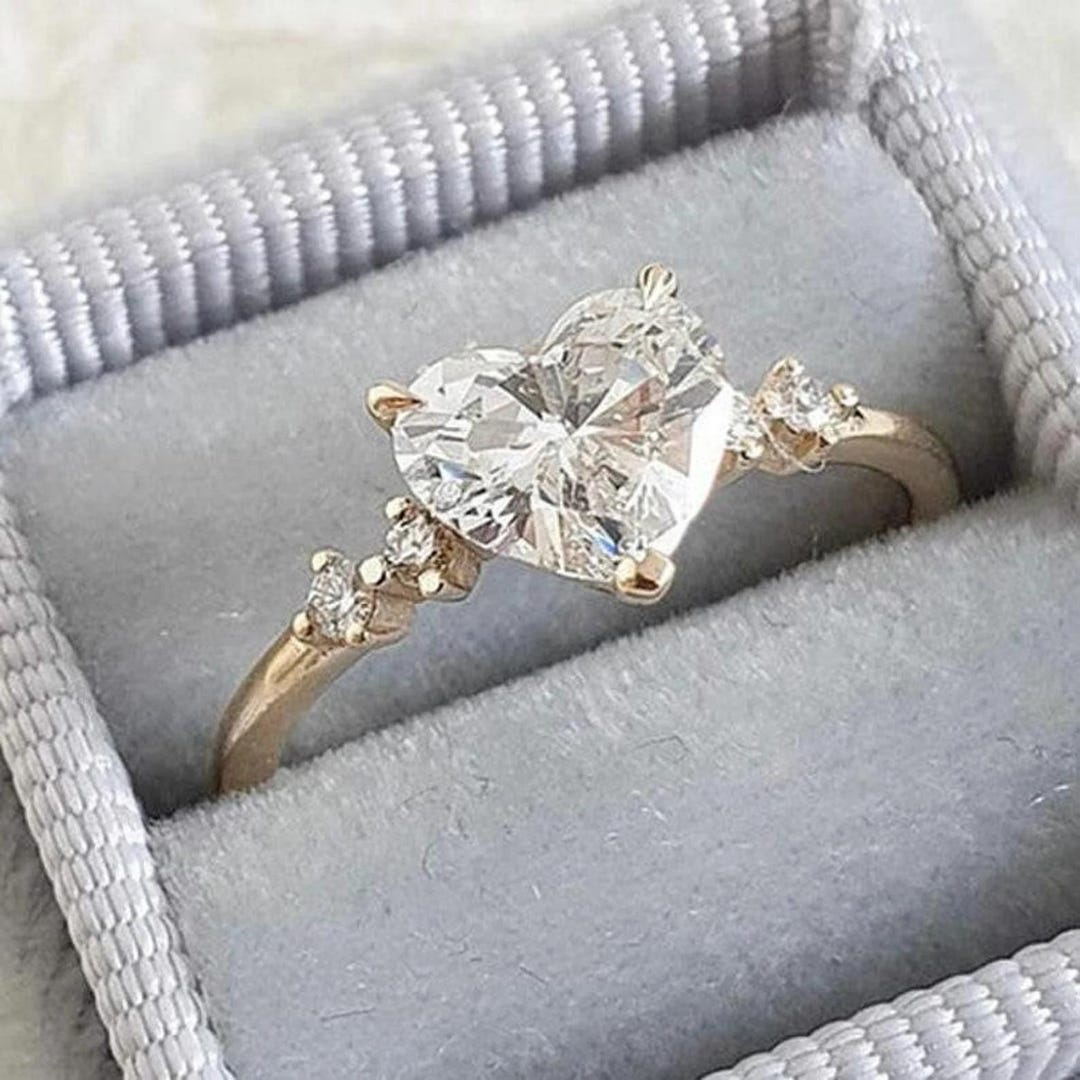 Heart Cut Modern Unique Colorless Moissanite Solitaire Ring Heart ...