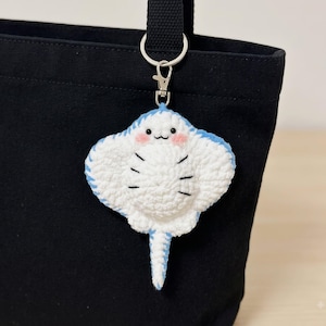 Mini Ray Bag Charm Crochet PDF Pattern - Cute Stingray Amigurumi Pattern, Ray Fish Crochet Tutorial, Ocean Animal Keychain, Easy Crochet