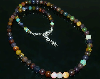 Colar com contas de opala etíope, joia em prata de lei com pedra preciosa.