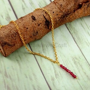 Halsband med lariat i guld med rubinbar | Minimalistisk Y-hängekedja, smycken med födelsesten i juli