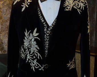 Esmoquin negro de lujo con bordado dorado a mano / Traje de novio de diseñador / Atuendo elegante para bodas y recepciones / Conjunto de blazer formal hecho a medida