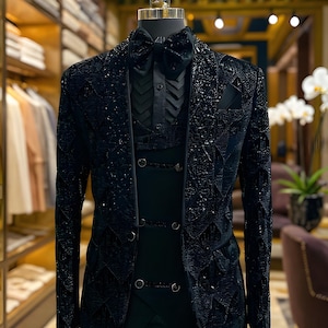 Expressfrakt, svart paljettgeometrisk smoking | Lyxig designerkostym i 3 delar med fluga | Statement-klädsel för bröllop, baler och fester